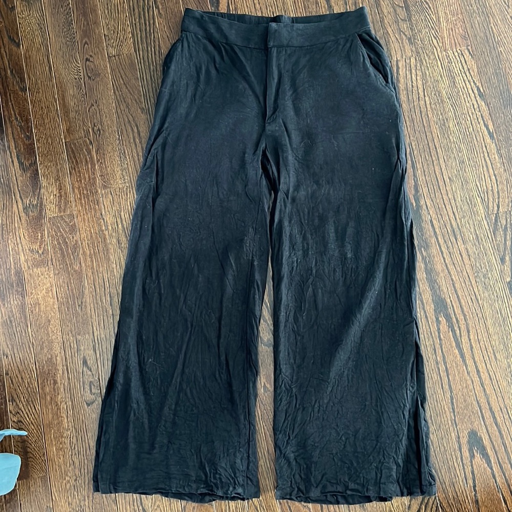 Abercrombie Women's
Split-Hem Linen Ultra-Wide Leg Pants